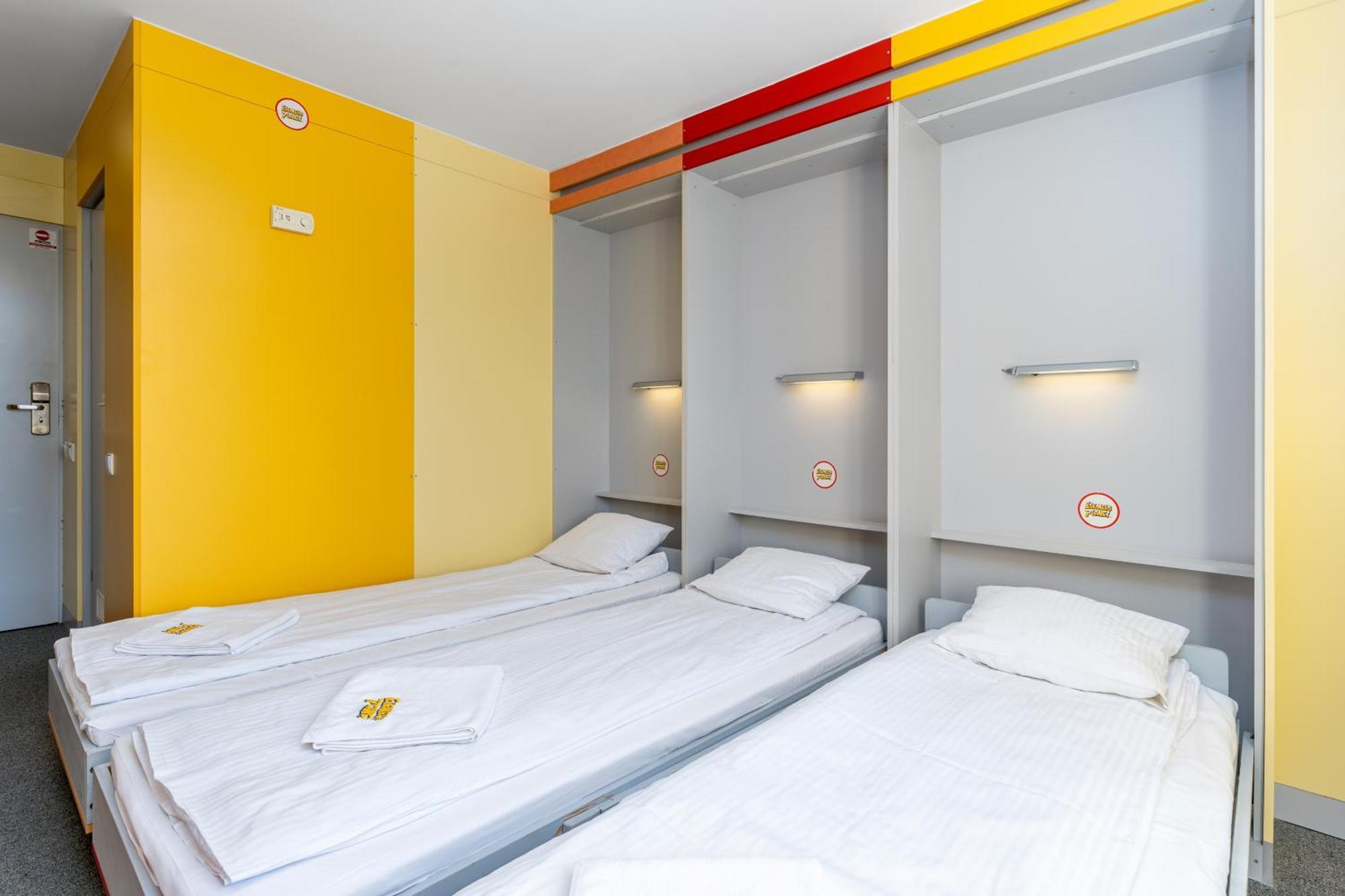 Bed and Breakfast Elemels Planet Устронь Экстерьер фото